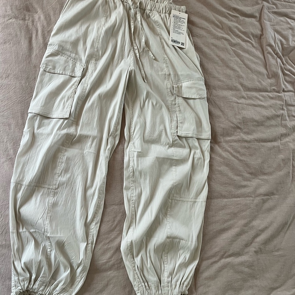 Lightweight Lululemon Athletica Bone Joggers